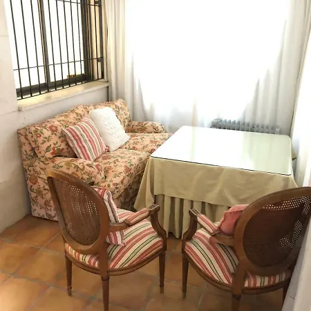 Ronda De Tejares